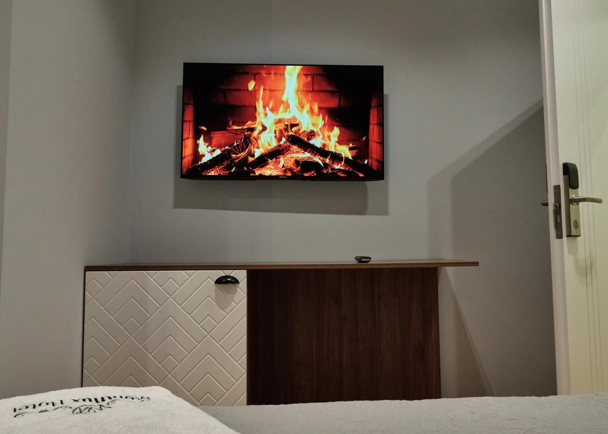 Montflux Hotel Boks Oda fotoğraf